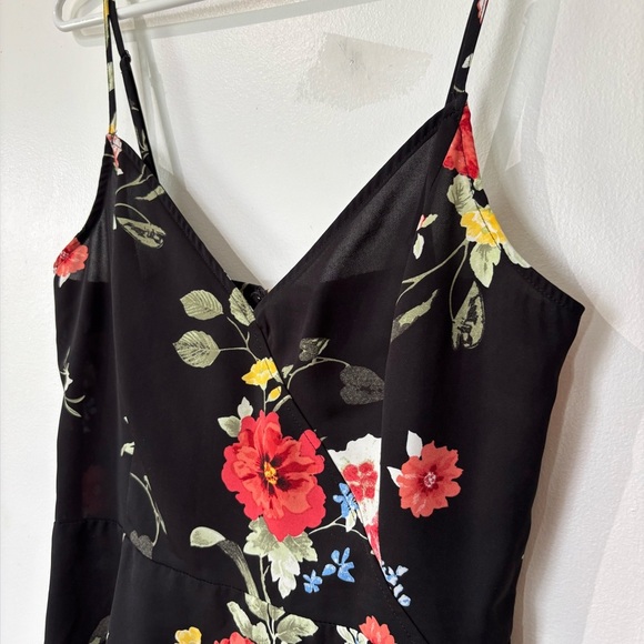 🎉4/30$🎉 Dynamite Black Floral Slip Dress - Size Medium - Picture 2 of 7